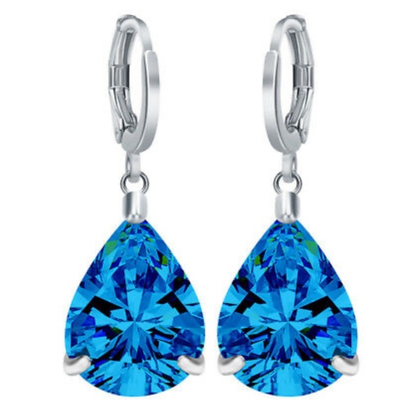 Jewelry - Women's Jewelry Silver Sapphire Dangle Earrings